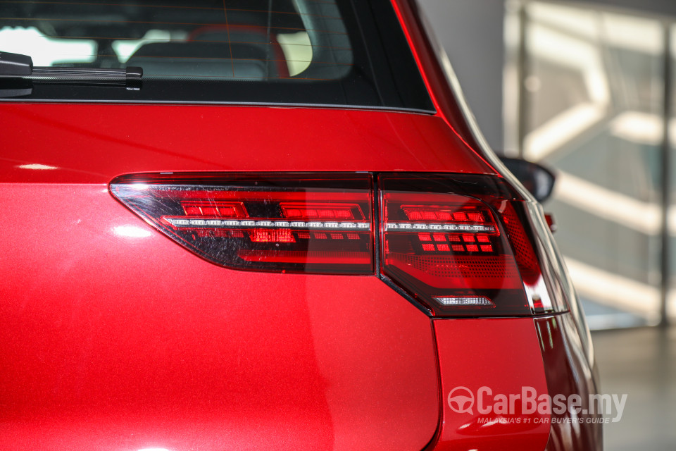 Volkswagen Golf GTI Mk8 (2022) Exterior