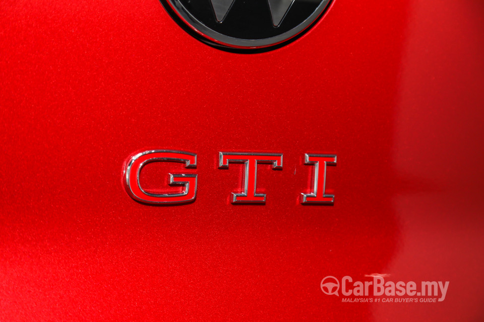 Volkswagen Golf GTI Mk8 (2022) Exterior