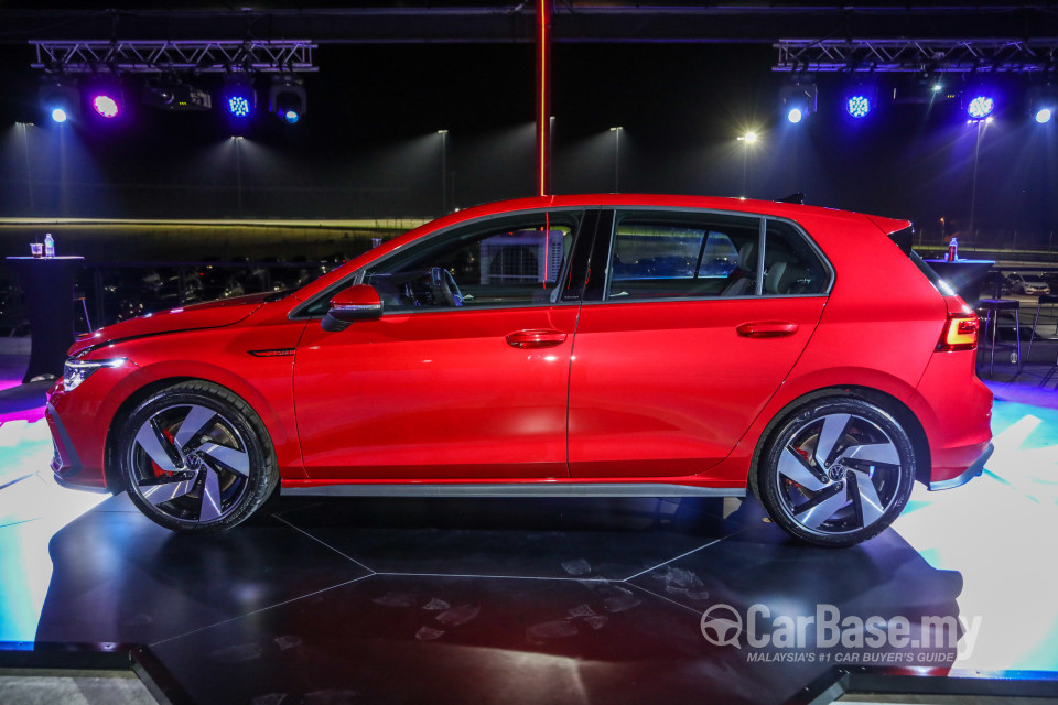 Volkswagen Golf GTI Mk8 (2022) Exterior