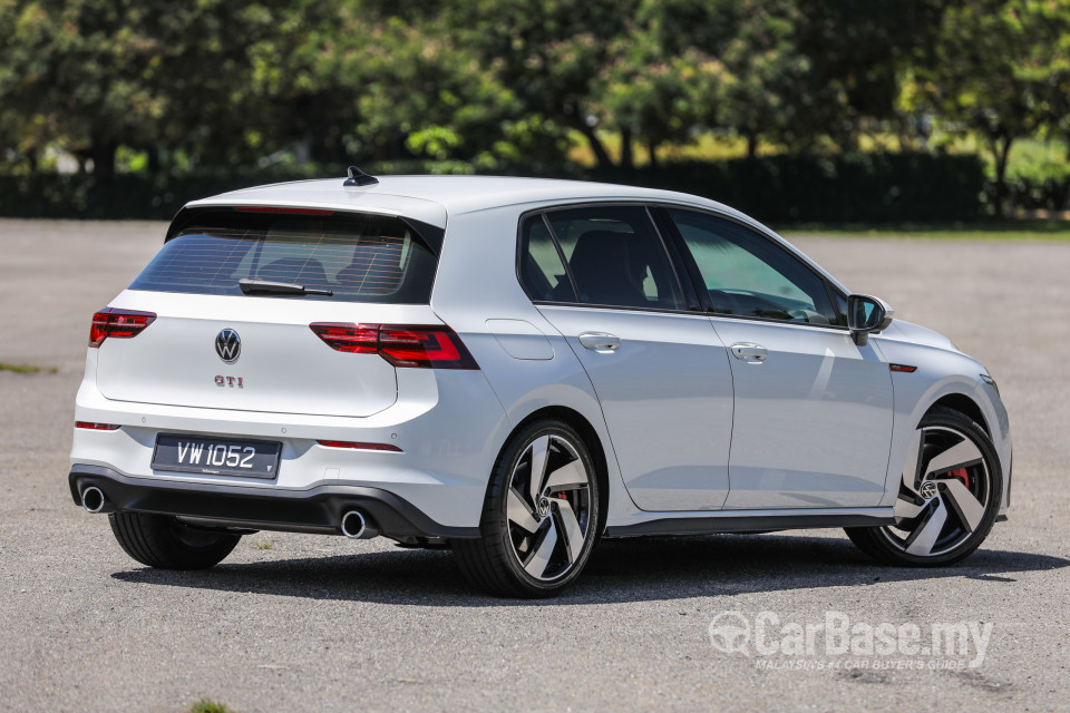 Volkswagen Golf GTI Mk8 (2022) Exterior