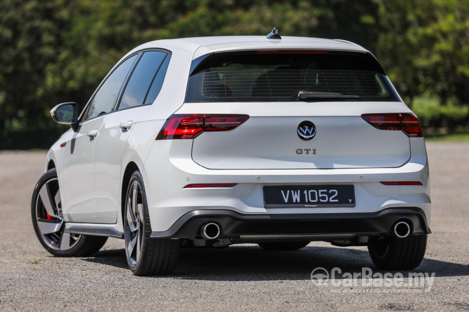 Volkswagen Golf GTI Mk8 (2022) Exterior