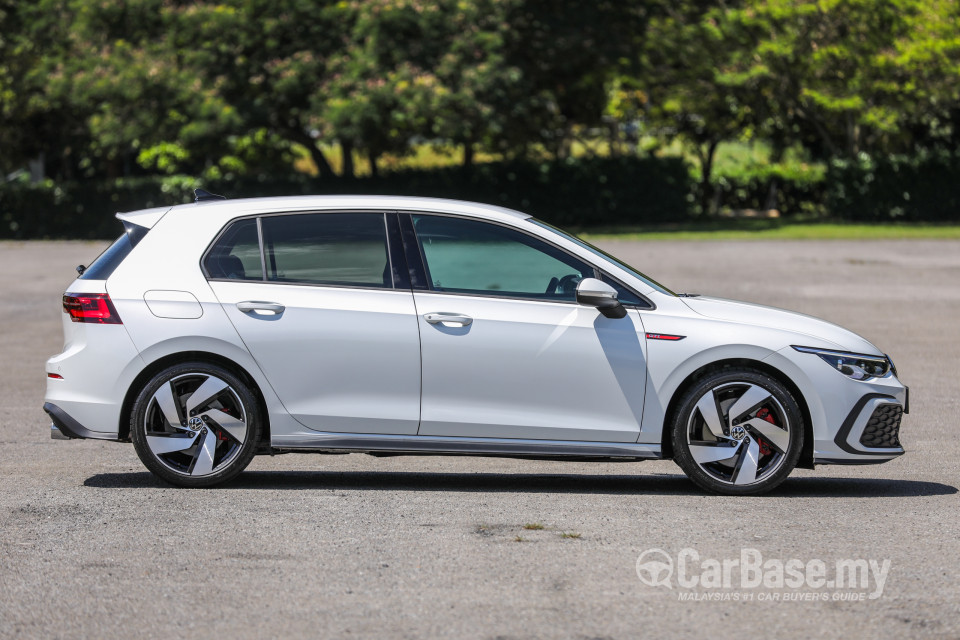 Volkswagen Golf GTI Mk8 (2022) Exterior