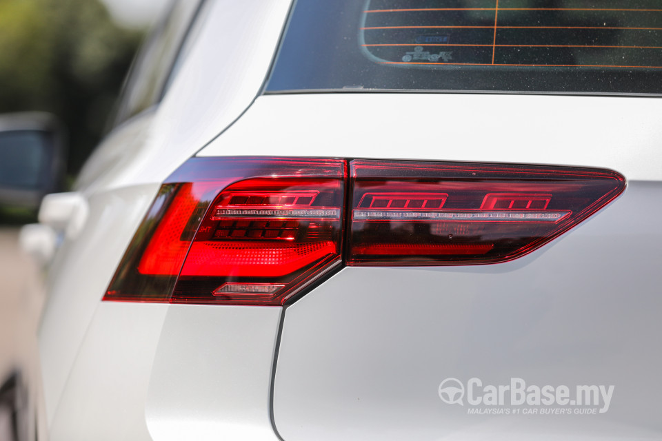 Volkswagen Golf GTI Mk8 (2022) Exterior