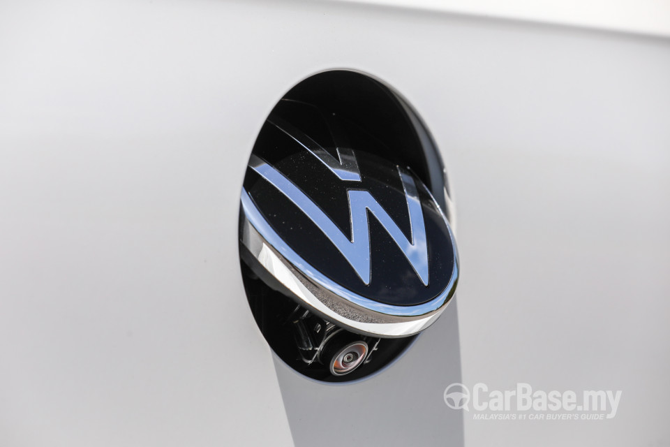 Volkswagen Golf GTI Mk8 (2022) Exterior