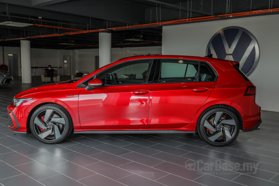 Volkswagen Golf GTI Mk8 (2022) Exterior