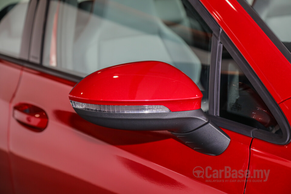 Volkswagen Golf GTI Mk8 (2022) Exterior