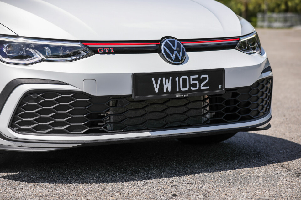 Volkswagen Golf GTI Mk8 (2022) Exterior