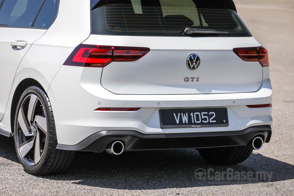 Volkswagen Golf GTI Mk8 (2022) Exterior