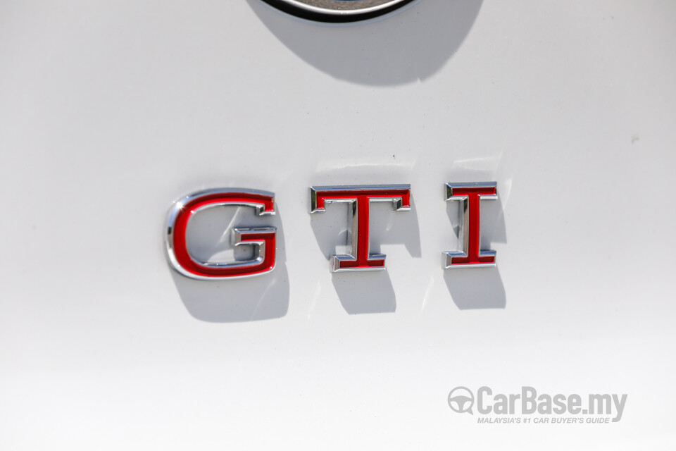 Volkswagen Golf GTI Mk8 (2022) Exterior