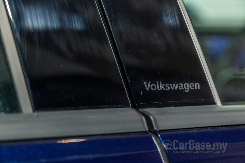 Volkswagen Golf GTI Mk8 (2022) Exterior