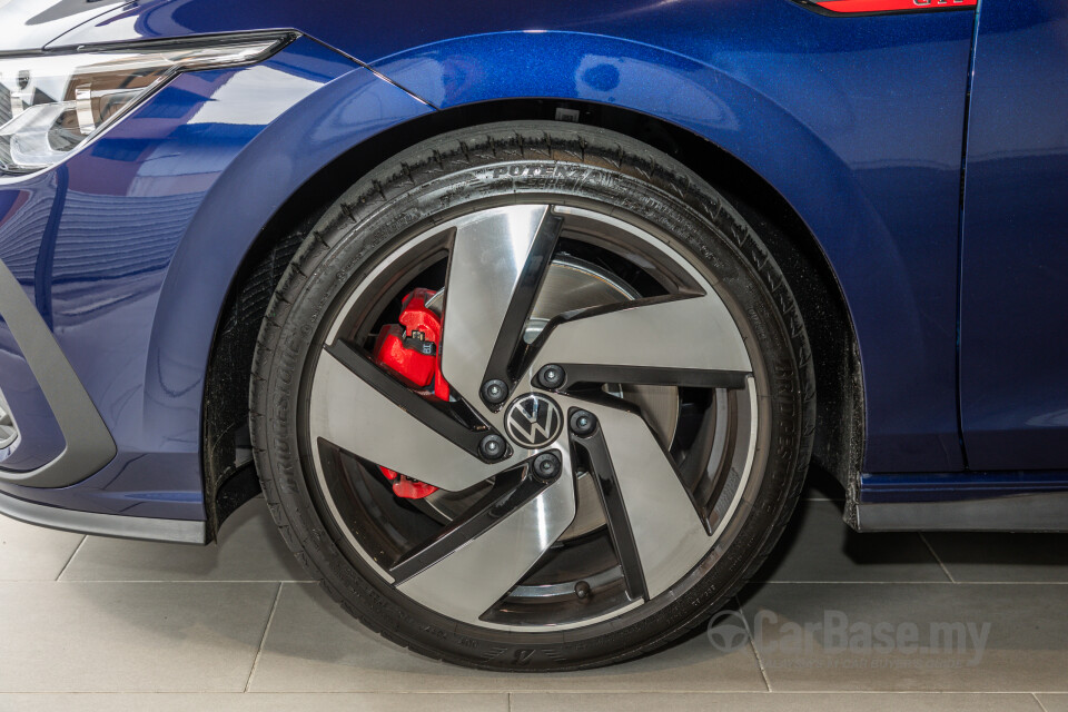Volkswagen Golf GTI Mk8 (2022) Exterior