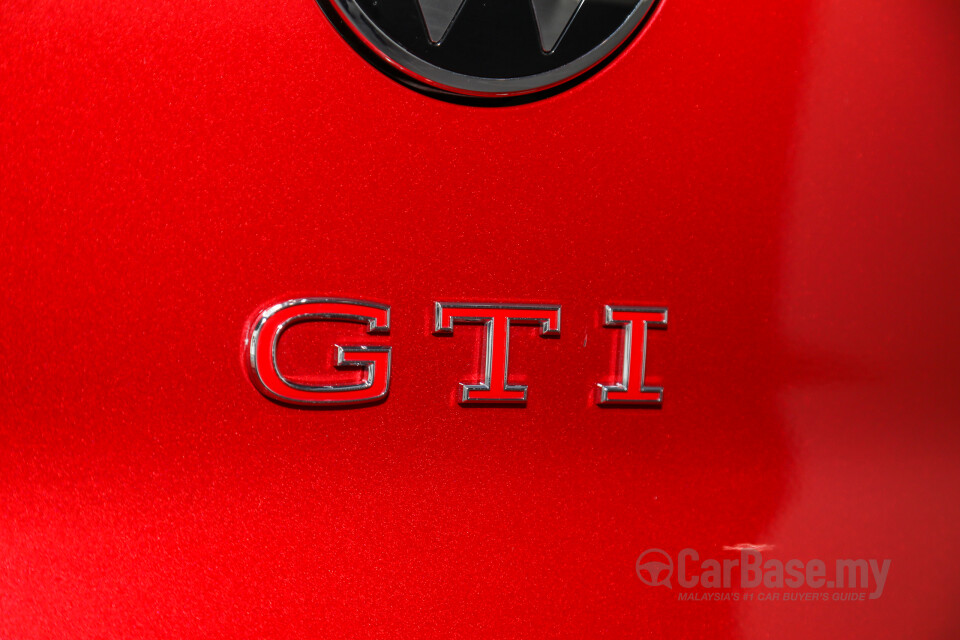 Volkswagen Golf GTI Mk8 (2022) Exterior