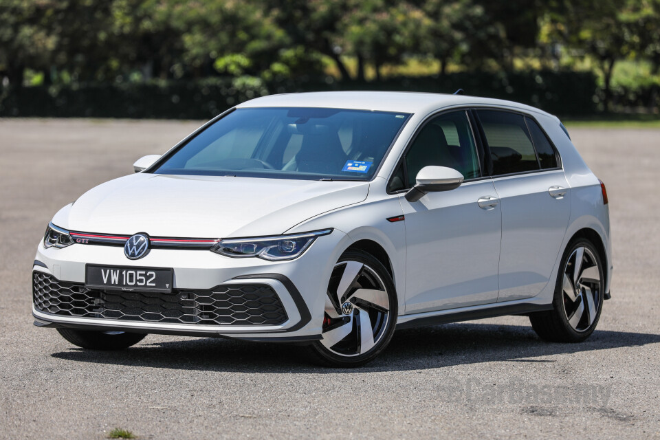 Volkswagen Golf GTI Mk8 (2022) Exterior