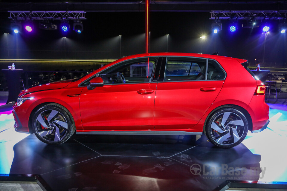 Volkswagen Golf GTI Mk8 (2022) Exterior