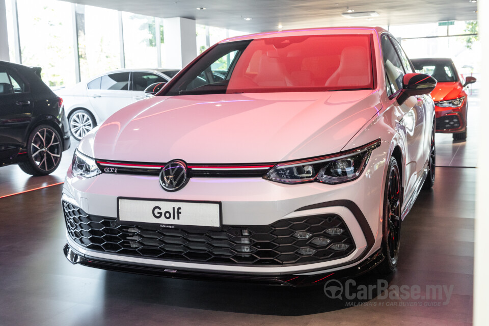 Volkswagen Golf GTI Mk8 (2022) Exterior