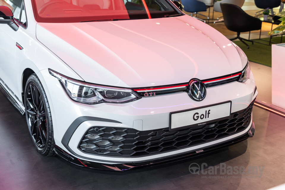 Volkswagen Golf GTI Mk8 (2022) Exterior