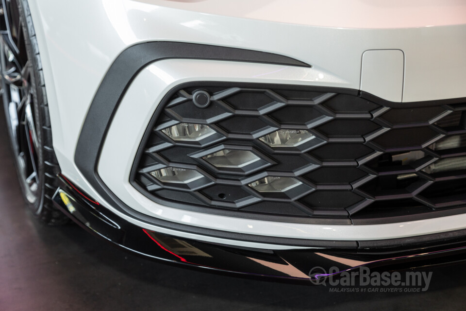 Volkswagen Golf GTI Mk8 (2022) Exterior