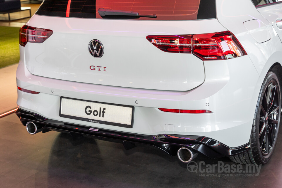Volkswagen Golf GTI Mk8 (2022) Exterior