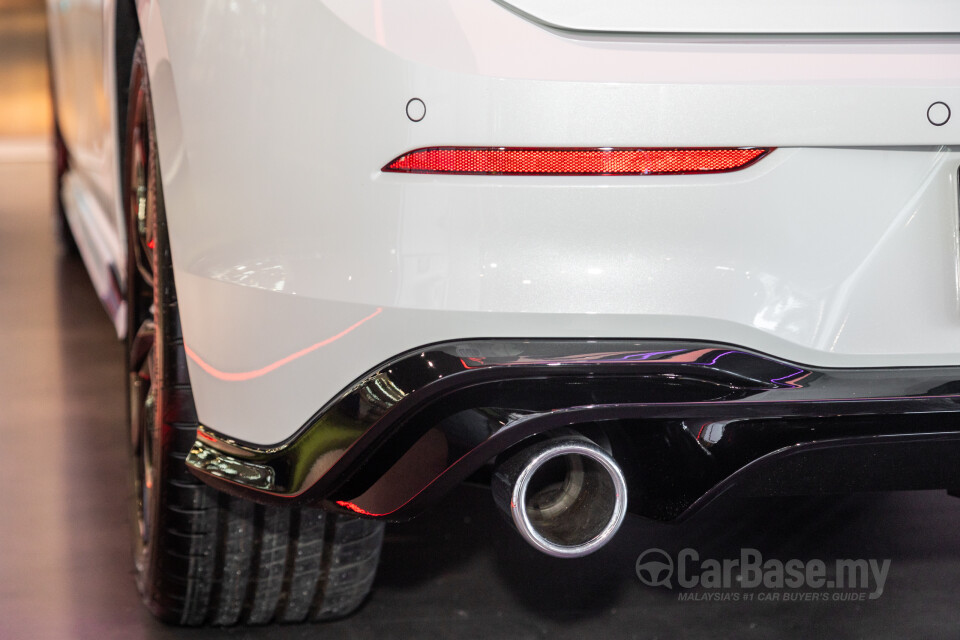 Volkswagen Golf GTI Mk8 (2022) Exterior