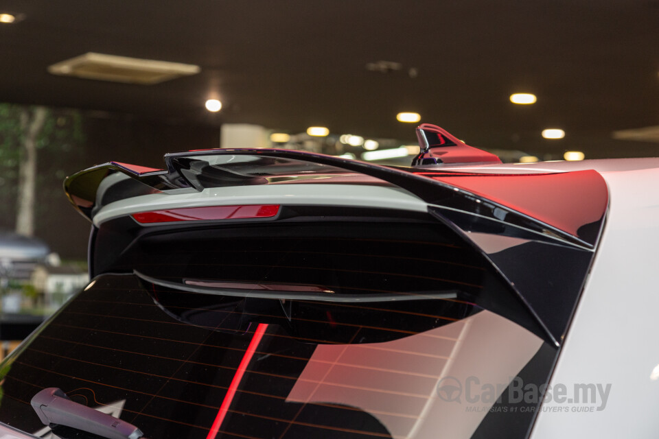 Volkswagen Golf GTI Mk8 (2022) Exterior