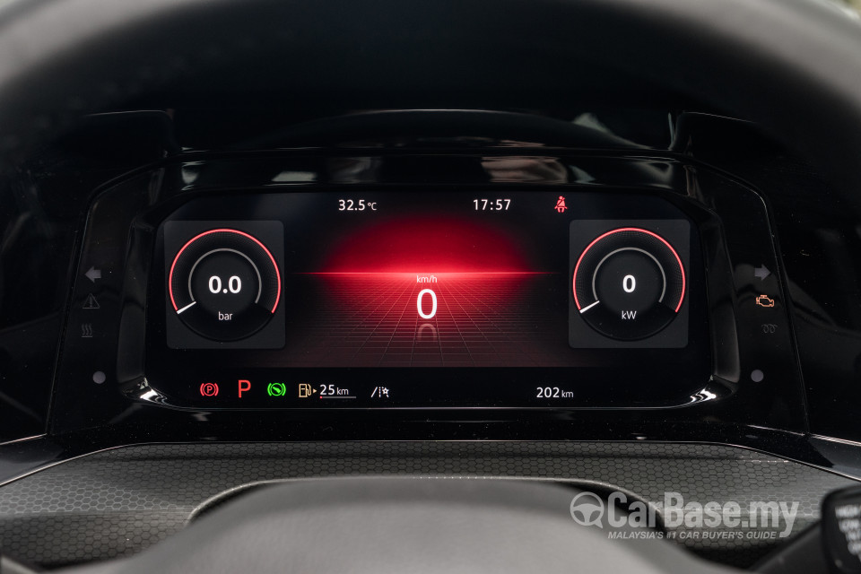 Volkswagen Golf GTI Mk8 (2022) Interior