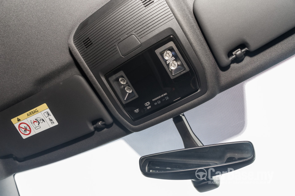 Volkswagen Golf GTI Mk8 (2022) Interior
