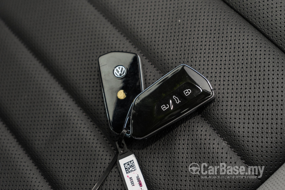 Volkswagen Golf GTI Mk8 (2022) Interior