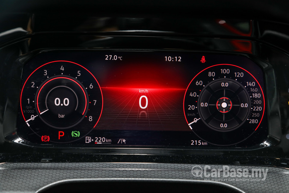 Volkswagen Golf GTI Mk8 (2022) Interior