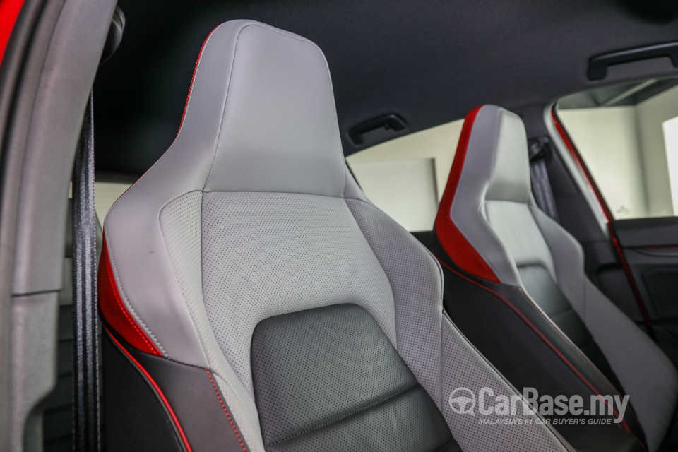 Volkswagen Golf GTI Mk8 (2022) Interior