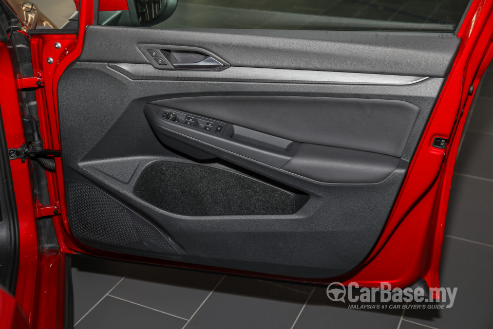 Volkswagen Golf GTI Mk8 (2022) Interior