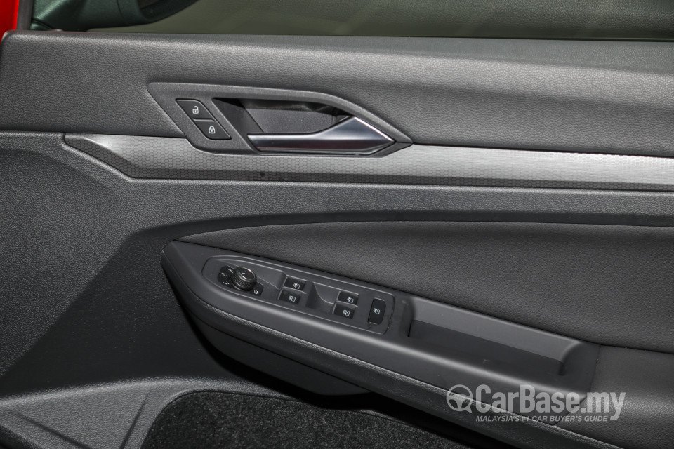 Volkswagen Golf GTI Mk8 (2022) Interior
