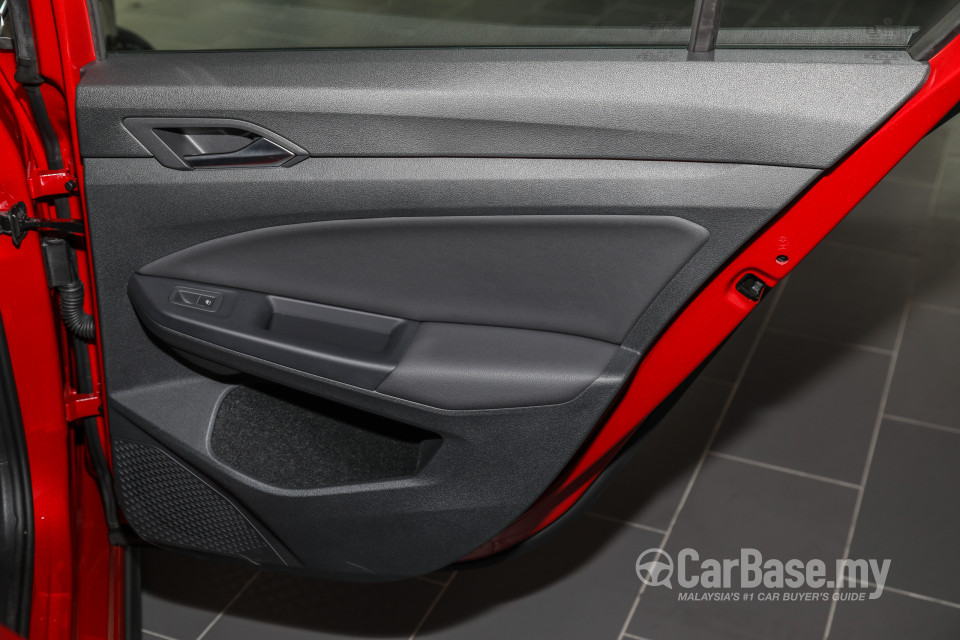 Volkswagen Golf GTI Mk8 (2022) Interior