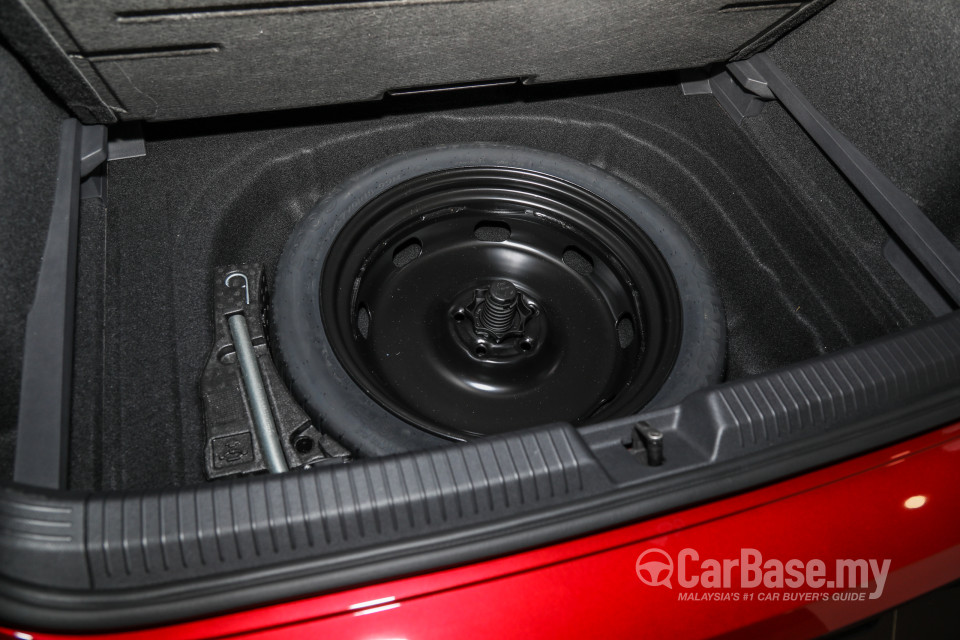 Volkswagen Golf GTI Mk8 (2022) Interior