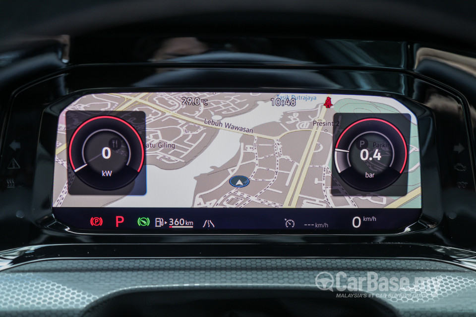 Volkswagen Golf GTI Mk8 (2022) Interior