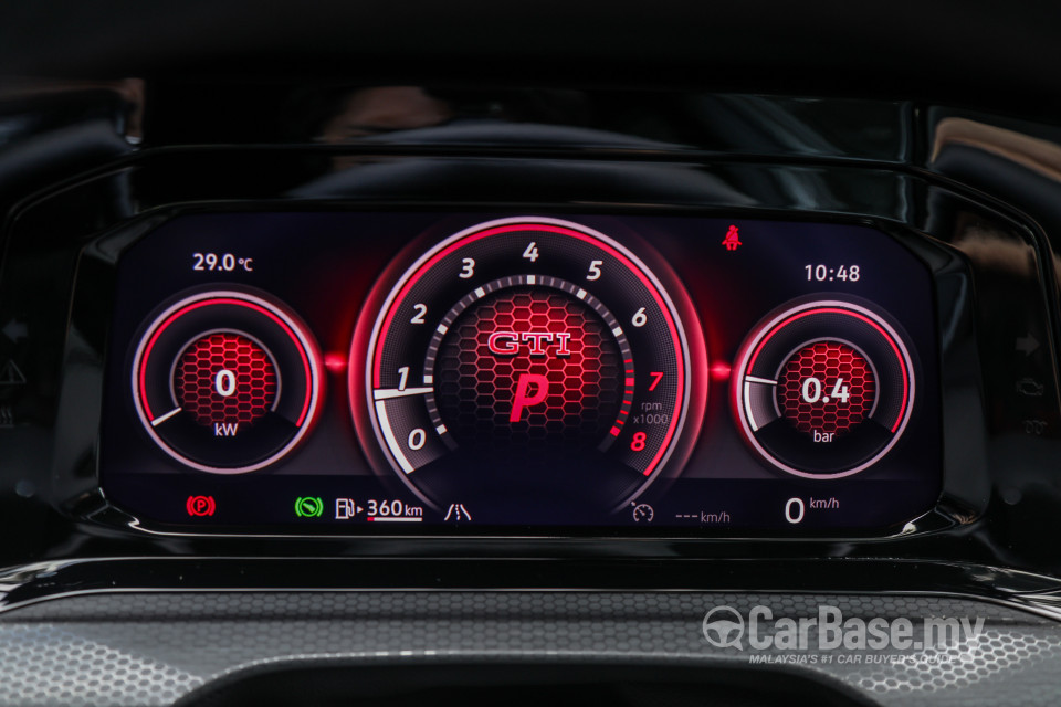 Volkswagen Golf GTI Mk8 (2022) Interior