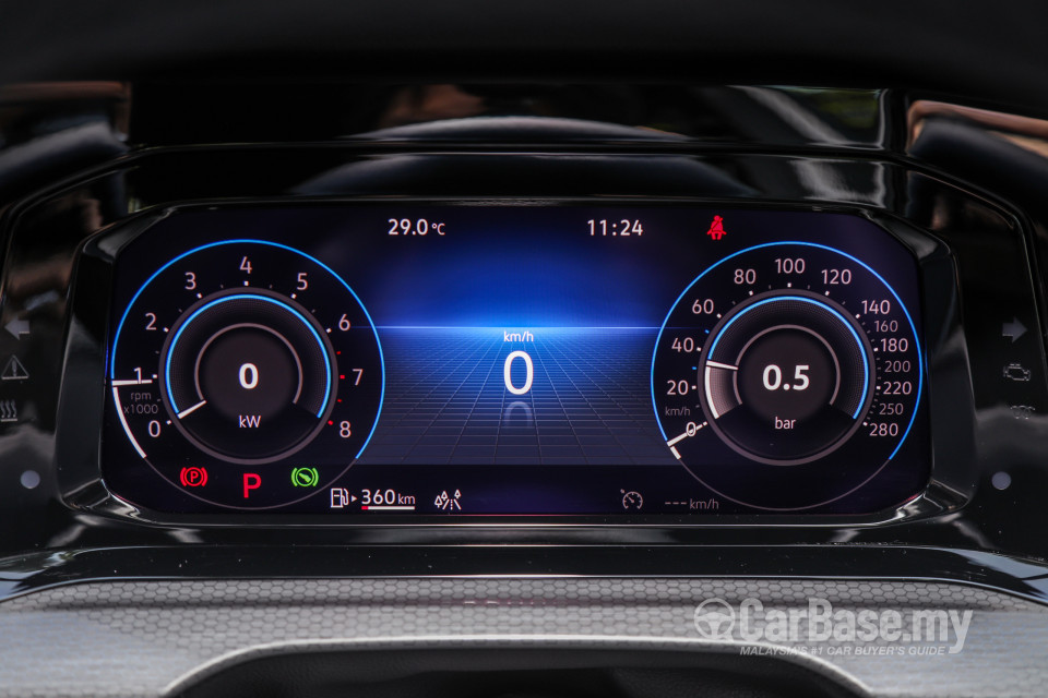 Volkswagen Golf GTI Mk8 (2022) Interior