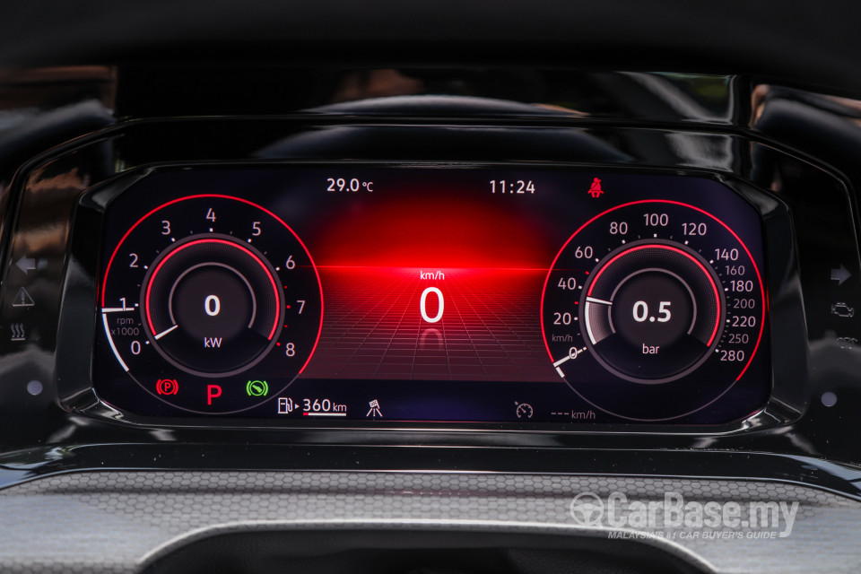 Volkswagen Golf GTI Mk8 (2022) Interior