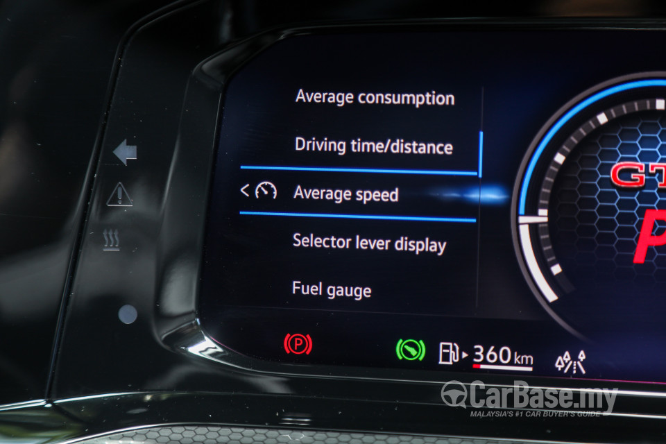 Volkswagen Golf GTI Mk8 (2022) Interior