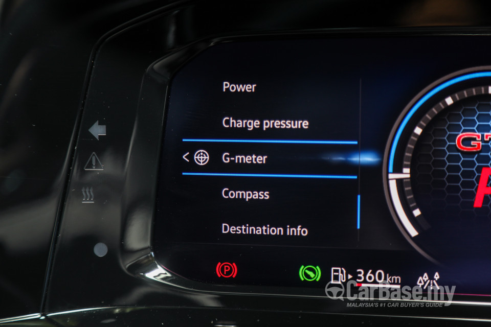Volkswagen Golf GTI Mk8 (2022) Interior