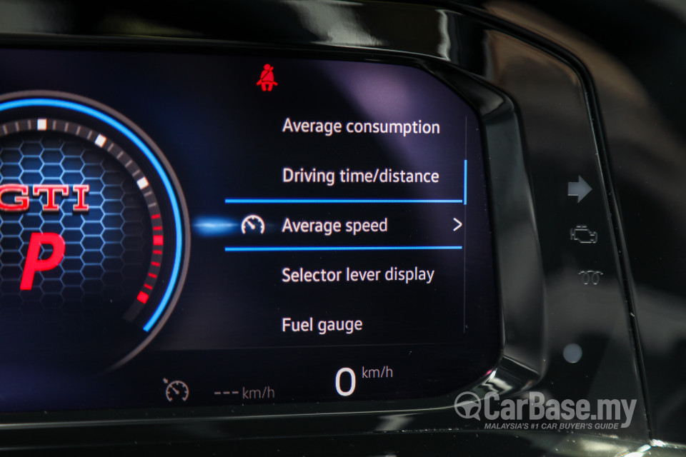 Volkswagen Golf GTI Mk8 (2022) Interior