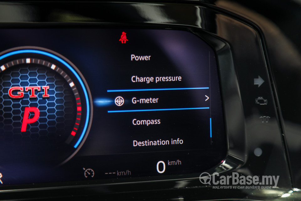 Volkswagen Golf GTI Mk8 (2022) Interior