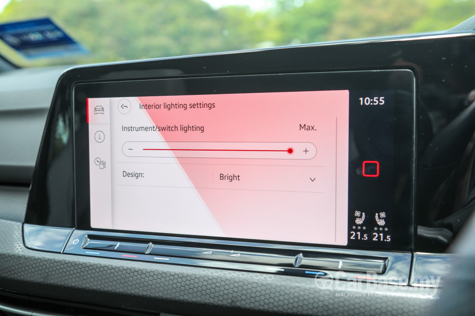 Volkswagen Golf GTI Mk8 (2022) Interior