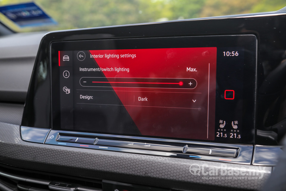 Volkswagen Golf GTI Mk8 (2022) Interior