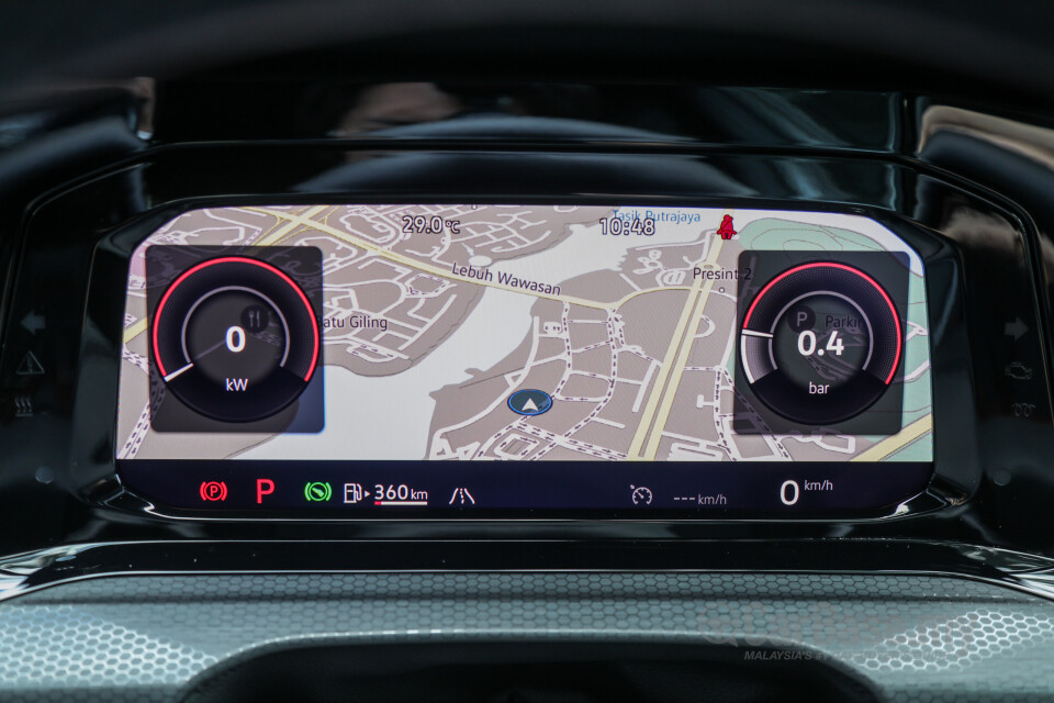 Volkswagen Golf GTI Mk8 (2022) Interior
