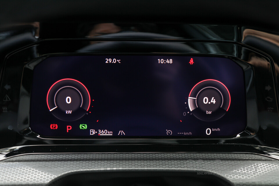 Volkswagen Golf GTI Mk8 (2022) Interior
