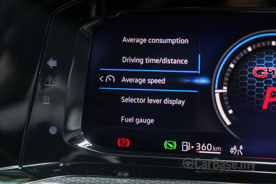 Volkswagen Golf GTI Mk8 (2022) Interior