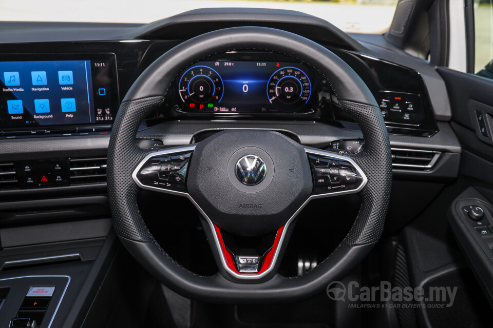 Volkswagen Golf GTI Mk8 (2022) Interior
