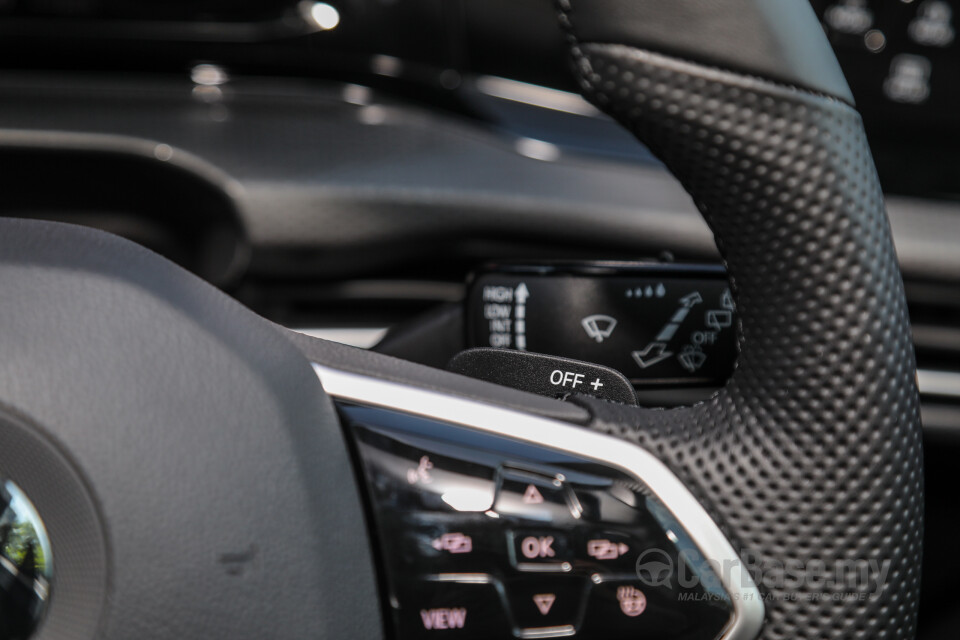 Volkswagen Golf GTI Mk8 (2022) Interior