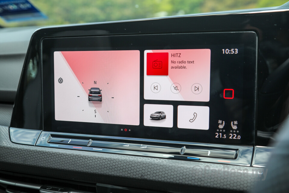 Volkswagen Golf GTI Mk8 (2022) Interior