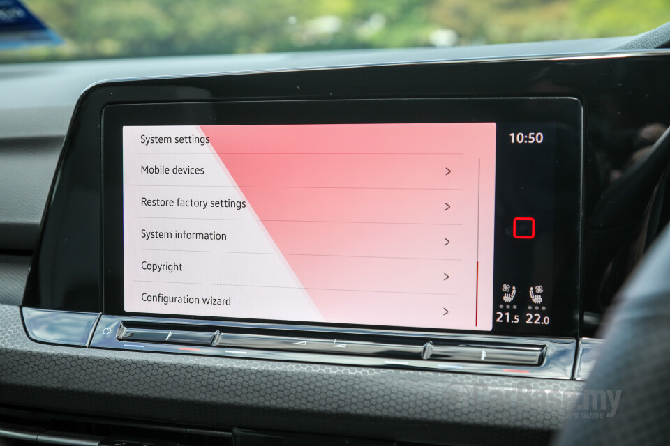Volkswagen Golf GTI Mk8 (2022) Interior